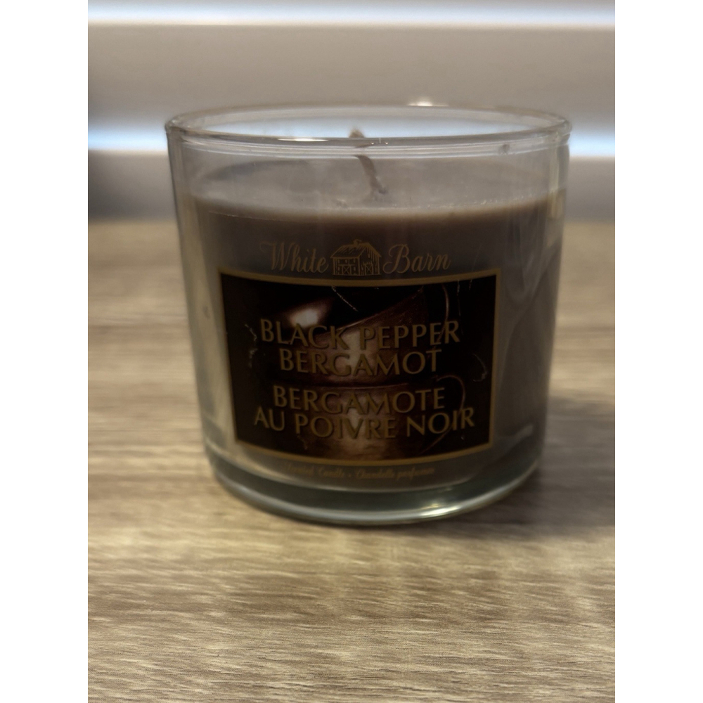 White Barn Black Pepper Bergamot Single Wick Candle